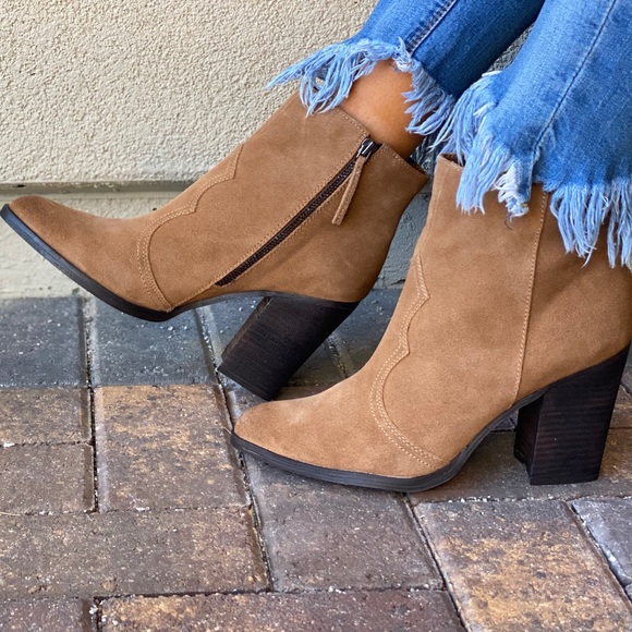 Genuine Leather Distressed Burnished Ankle Boots - Picture 3 of 11